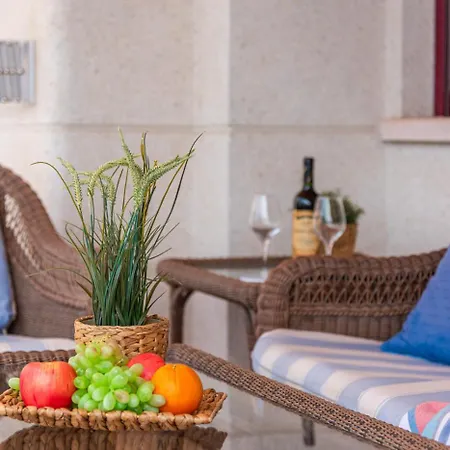 Zafiro - Plusholidays * Calpe