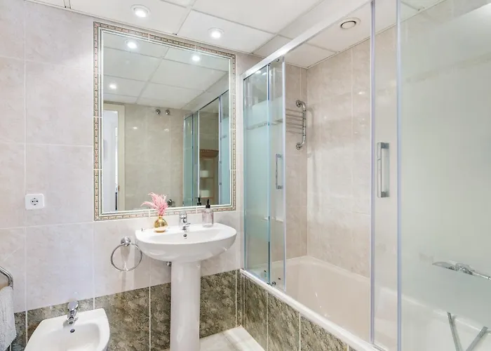 Zafiro - Plusholidays *