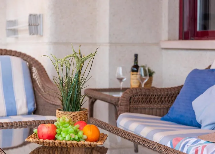 Zafiro - Plusholidays * Calpe