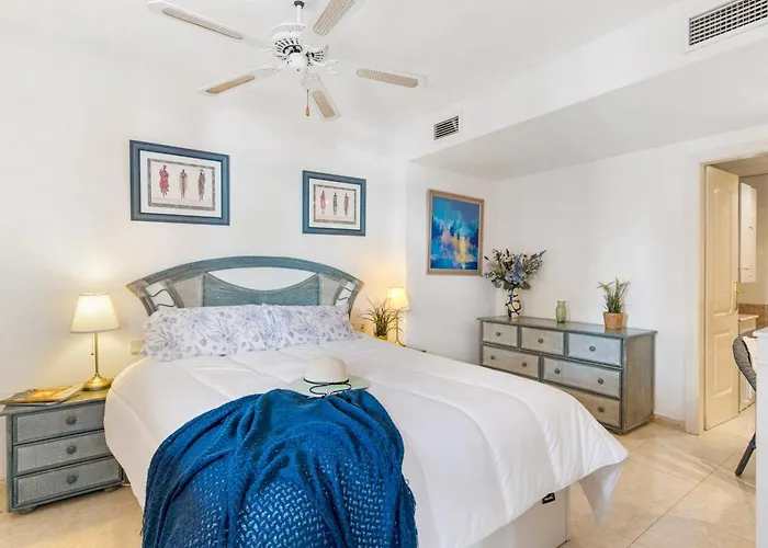 Zafiro - Plusholidays * Calpe