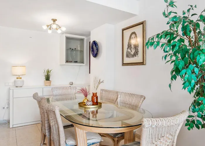 Apartman Zafiro - Plusholidays