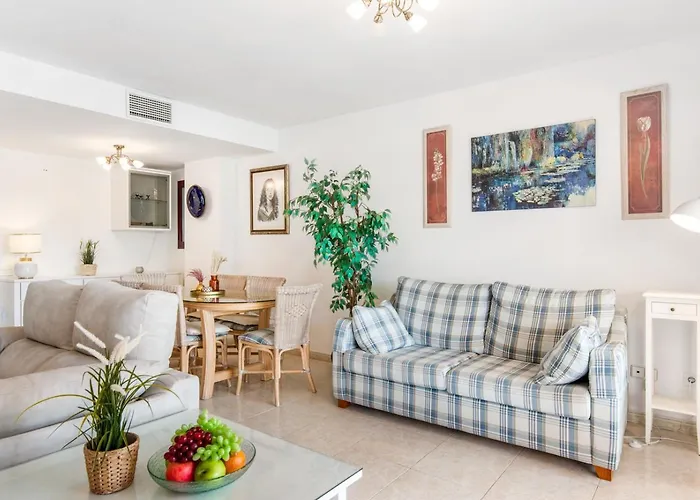 Zafiro - Plusholidays Apartman *